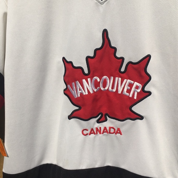 Vintage Vancouver Canada Hockey Jersey - Picture 2 of 5